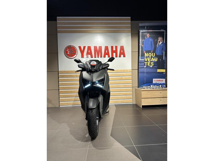 YAMAHA XMAX 300