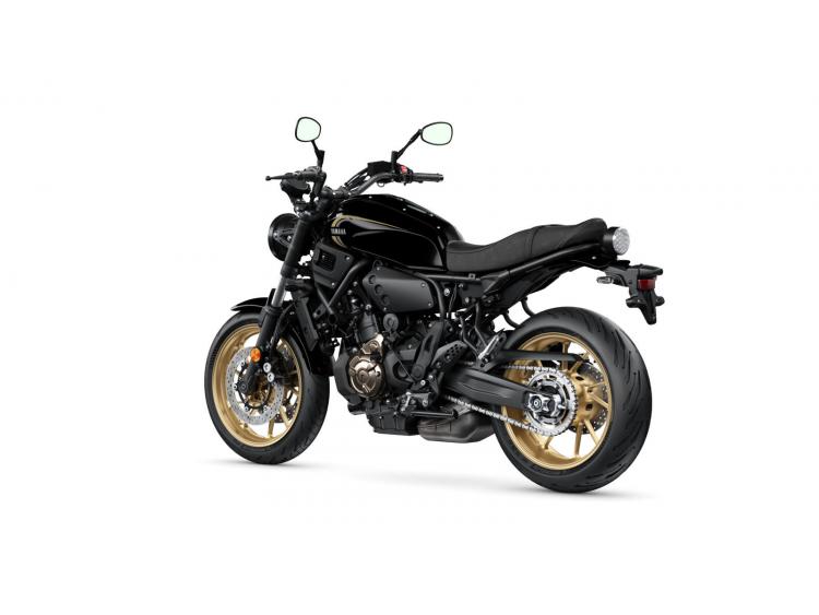 YAMAHA XSR 700