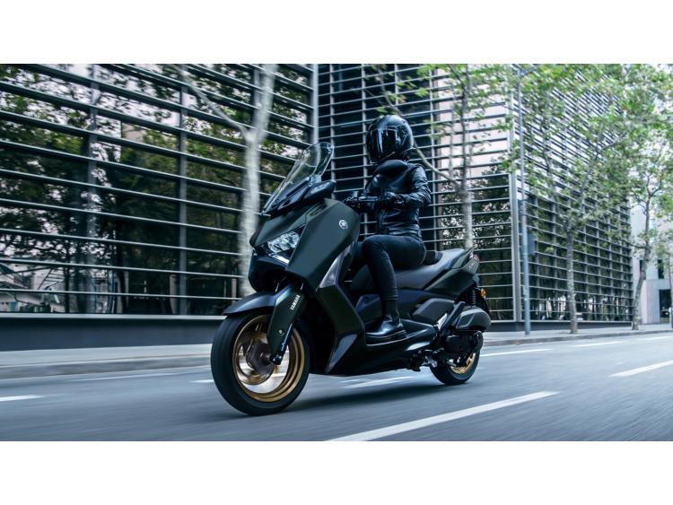 YAMAHA XMAX 125 TECH MAX